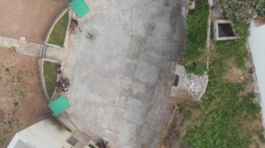 Akdeniz 'e yakın güzel malta' nın üzerinde uçmak