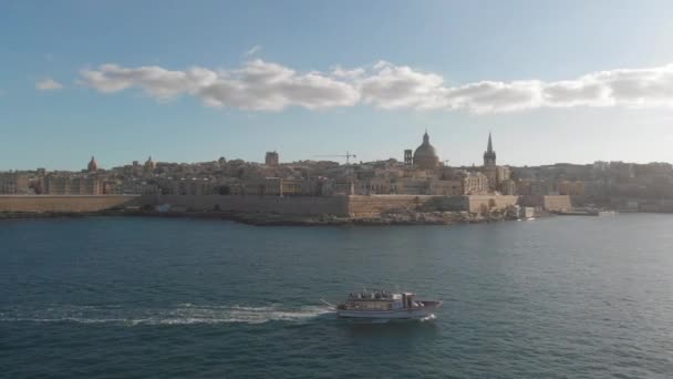 Большой Турестический Корабль Средиземном Море Рядом Валлетта Мальта — стоковое видео