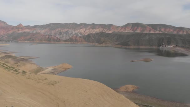 Hermoso Lago Desierto — Vídeos de Stock