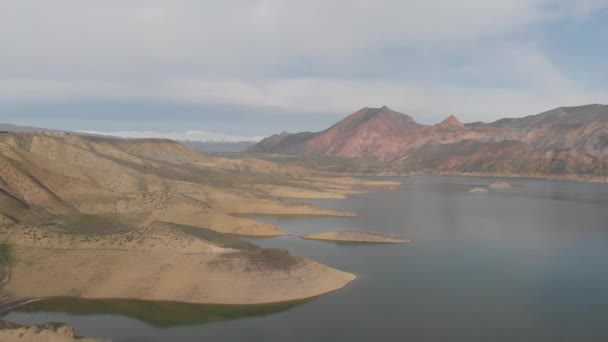 Beau Lac Dans Désert — Video