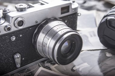 Retro Fotoğrafçılık ve eski fotoğraf makinesi.