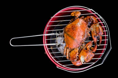 Kömüre kavrulmuş deniz yengeç