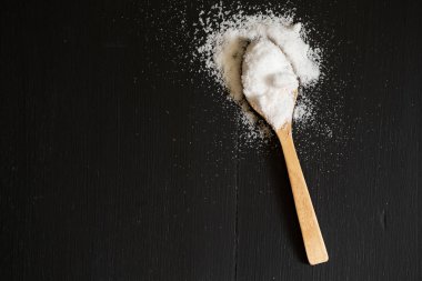 Geri ahşap zemin üzerine tuz toz.