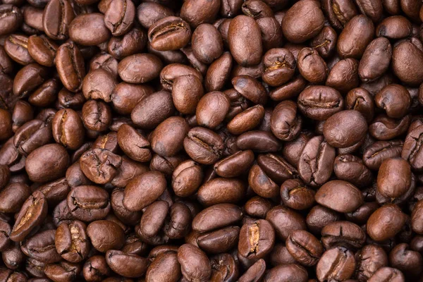 Aromatik kahve çekirdekleri kavrulmuş.