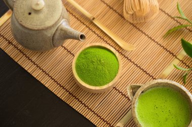 Organik yeşil Matcha çay töreni kümesi