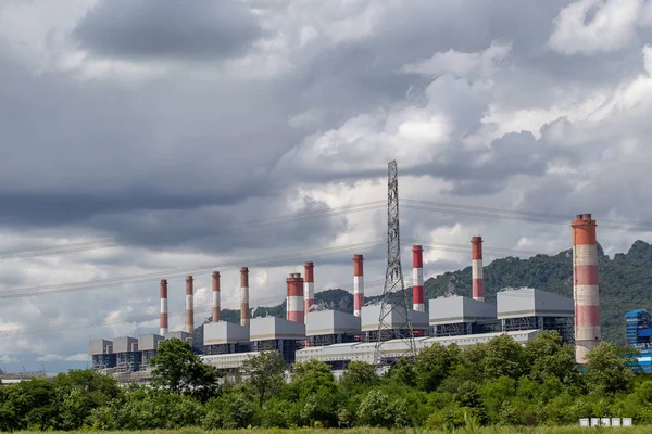 Central Eléctrica Tailandesa Bajo Cielo Azul Nublado — Foto de Stock