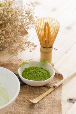 Organik yeşil Matcha çay töreni kümesi