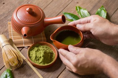 Organik yeşil Matcha çay töreni kümesi