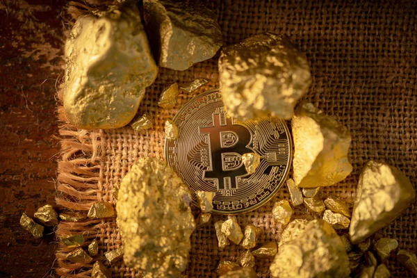 Moneda Oro Bitcoin Criptomoneda Con Pieza Oro — Foto de Stock