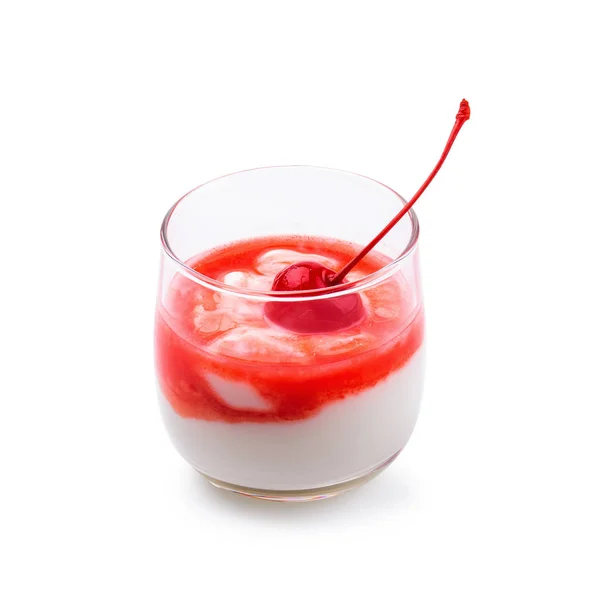 Glas Körsbär Yoghurt Isolerad Vit Bakgrund — Stockfoto