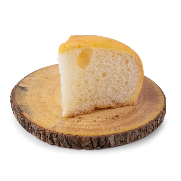 Pişmiş Ekmek Beyaz Arkaplanda Izole — Stok fotoğraf