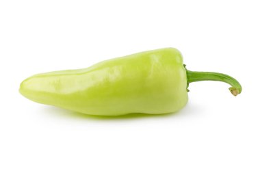 Beyaz arka plan üzerinde izole yeşil hot chili biber