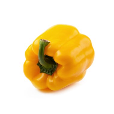 Sarı dolma biberler beyaz arkaplanda izole edilmiş