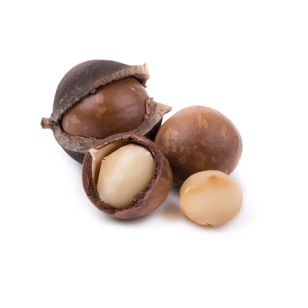 Nueces Macadamia Sin Cáscara Sin Cáscara Sobre Fondo Blanco — Foto de Stock