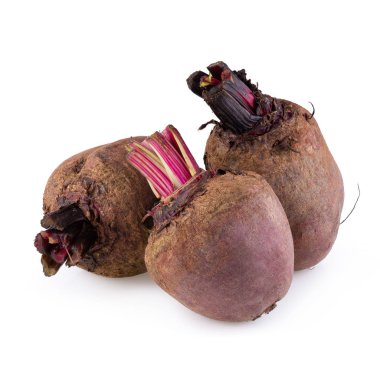 Pancar ve izole kırpma yolu beyaz zemin üzerine kırmızı pancar dilimleri.