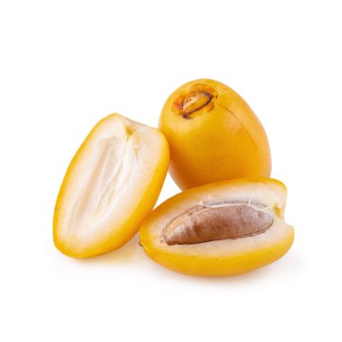 Beyaz arkaplanda sarı çiğ palmiye.