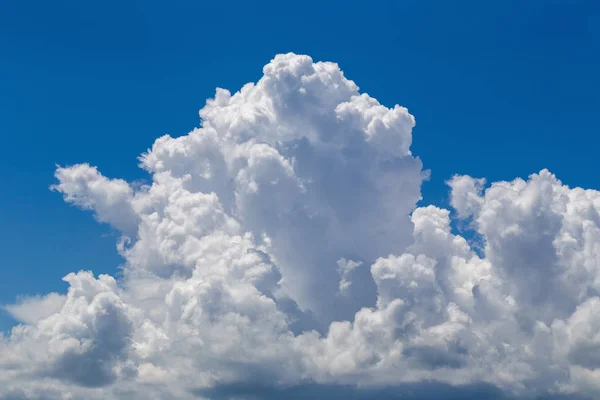 Nuvens Fofas Brancas Fundo Céu Azul — Fotografia de Stock
