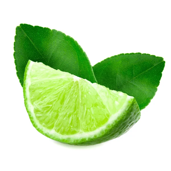 Hälften Med Bit Färsk Grön Lime Och Grönt Blad Isolerad — Stockfoto