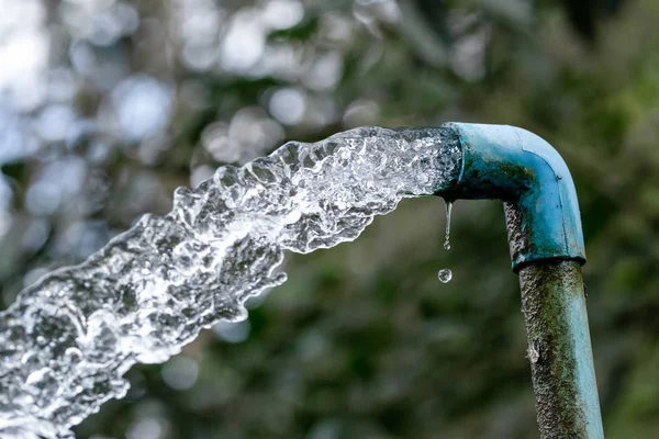 青い配管水流れ機器農業 — ストック写真