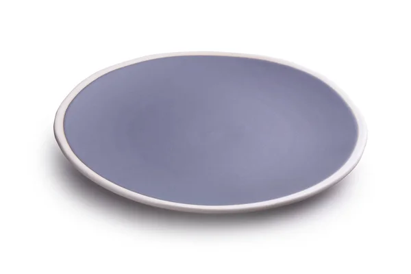 白い背景に分離された空の空白セラミック皿 — ストック写真