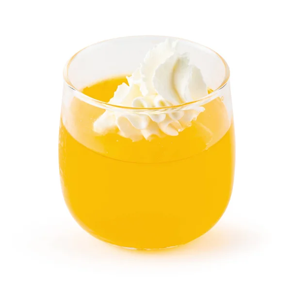 Oranje Jelly Een Glas Bijvullen Met Slagroom Geïsoleerd Witte Achtergrond — Stockfoto