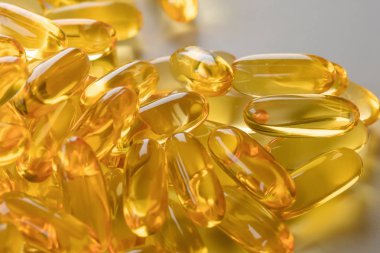 Vitamin takviyesi hapları Omega 3 altın balık yağı kapsülleri