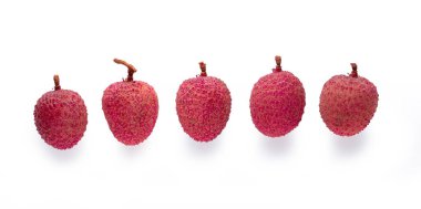 taze lychees beyaz bir arka plan üzerinde izole