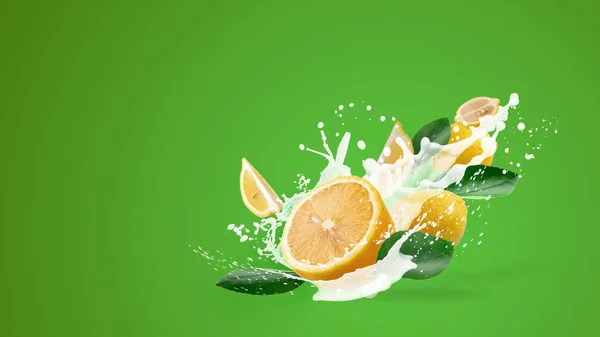 Milchspritzer und gelbe Zitronenfrüchte isoliert auf grünem Hintergrund — Stockfoto