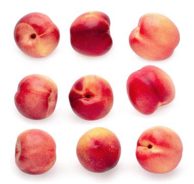 Beyaz arka plan üzerinde izole olgun nektarin meyve.