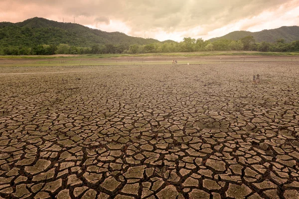 Crack soil on dry season, Global worming effect — Stock Photo, Image