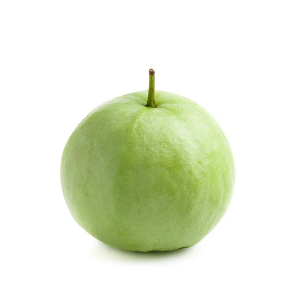 Guaven-Frucht isoliert vor weißem Hintergrund — Stockfoto