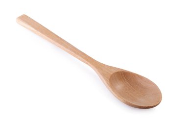 Tahta kaşık beyaz arka planda izole edilmiş.