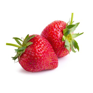 Beyaz arka planda yapraklı çilekler.