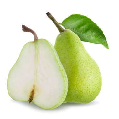 Olgun yeşil armutlar beyaz bir zeminde izole edilmiş..