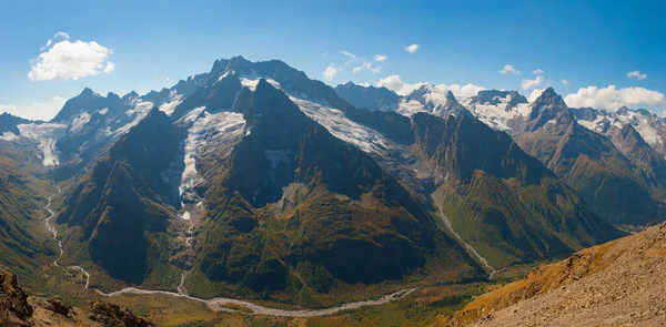 Cima Alle Montagne Del Caucaso Settentrionale Dombay — Foto Stock