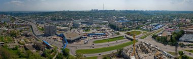 Rostov-on-Don - İstasyon meydanının panoramik görüntüsü. 