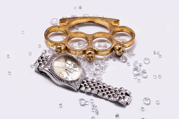 Nudillos Latón Reloj Oro Entre Diamantes Cristal Cartera Los Hombres — Foto de Stock