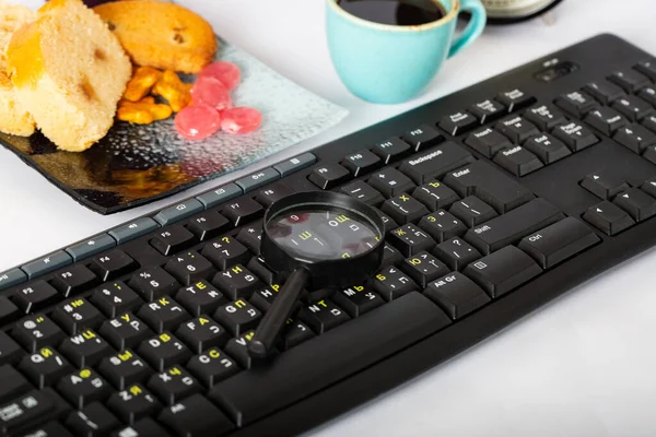 Computer Keyboard Magnifier Side View Copy Space Your Text Texture — Stock Photo, Image