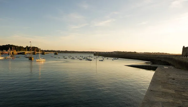 Saint Malo Båtar Och Färjeterminalen Skymningen Brittany France — Stockfoto