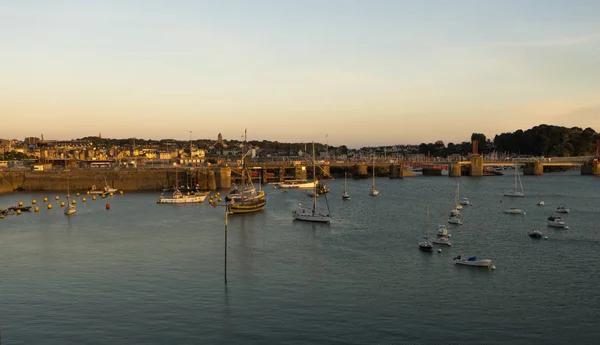 Saint Malo Lodě Trajektového Terminálu Soumraku Bretaň Francie — Stock fotografie