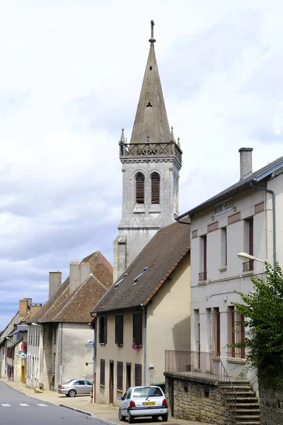 Magnac 城下町都市のストリート ビュー Magnac 城下町 西中央フランスのヌーヴェル アキテーヌ地方のコミューン — ストック写真