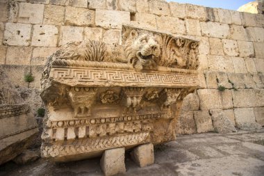 Roma antik Heliopolis tapınak karmaşık mahveder. Baalbek, Bekaa Vadisi, Lübnan.