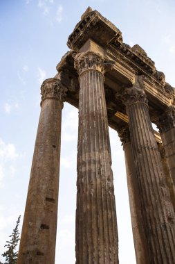 Roma antik Heliopolis tapınak karmaşık mahveder. Baalbek, Bekaa Vadisi, Lübnan.