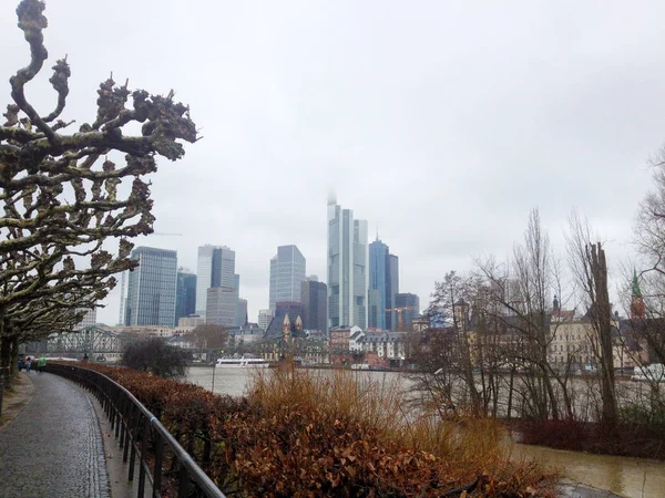 Historic buildings and modern architecture in the city center of Frankfurt along the Oder River. Frankfurt Oder, Germany — Stock Photo, Image