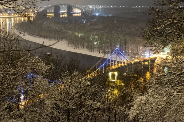 Kiev Ucrania Diciembre 2018 Paisaje Urbano Invierno Buenas Noches Kiev — Foto de Stock