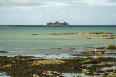 Cherbourg'daki limanın Merkez Merkezi. Normandiya, Fransa