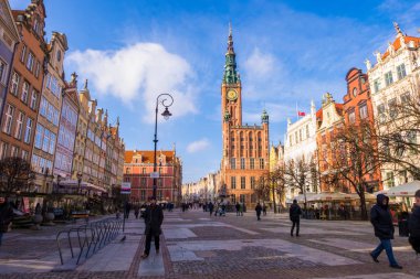 Gdansk, Polonya eski kent Kraliyet rota üzerinde Long Market Street ana Belediye Binası