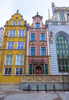 Gdansk, Polonya kraliyet rota uzun Pazar Caddesi merkezinde Artus Mahkemesi