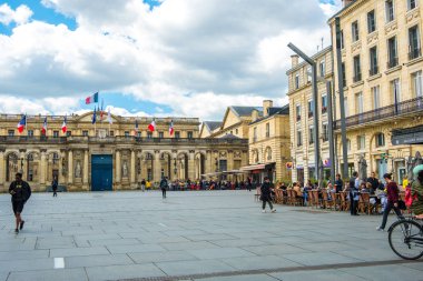 Belediye Binası önündeki meydan, Bordeaux, Fransa