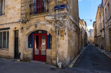 Gece Bar Les Furies Bergeres Bordeaux, Fransa yerel bir simge olduğunu